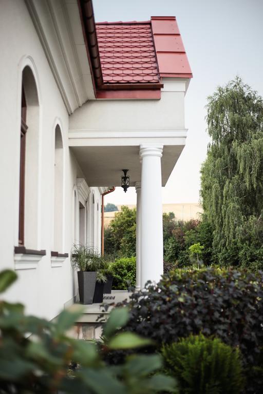Wierzchowisko Prestige Bed & Breakfast エクステリア 写真