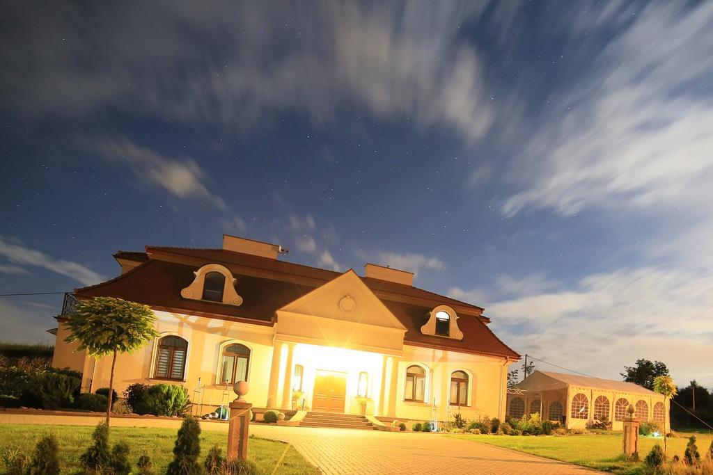 Wierzchowisko Prestige Bed & Breakfast エクステリア 写真